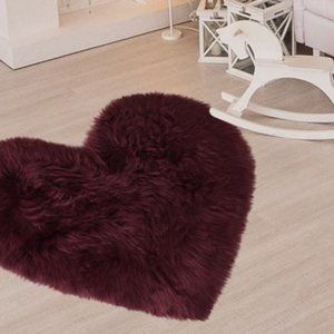 Valentine's Plush Faux-Fur Heart Shaped Area Burgundy Rug 19.6in X 23.6in